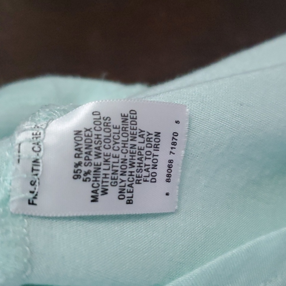 GNW Tee - Picture 5 of 5